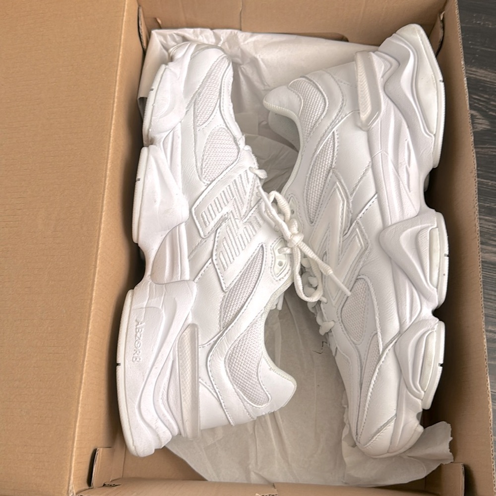 9060 - New Balance All White